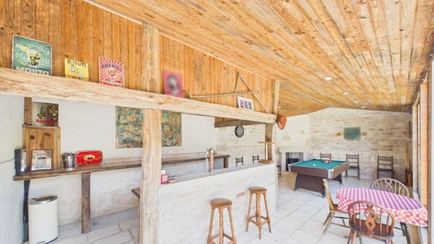 Photos 20 - Prestige - Exceptionnelle propriété de village avec gîte et piscine chauffée - Excellent potentiel de revenus