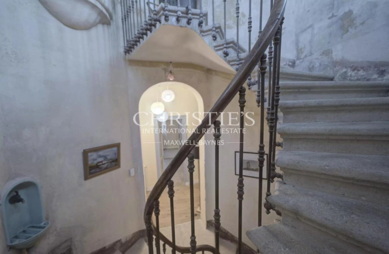 Photos 10 - Prestige - Aux portes de Saint-Émilion et de la Dordogne, une demeure de caractère à réinventer