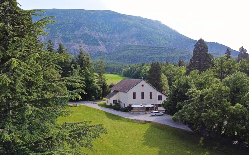 Photos 2 - Touristique - Vente Camping, Chambres d'hôtes/Gîte, Restaurant - Sud des H