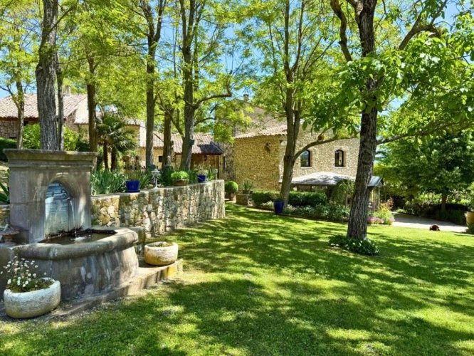Photos 1 - Prestige - Propriété en pierre du XVIIe siècle