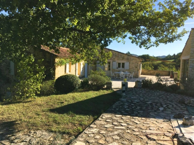 Photos 3 - Prestige - Propriété avec piscine et jardin