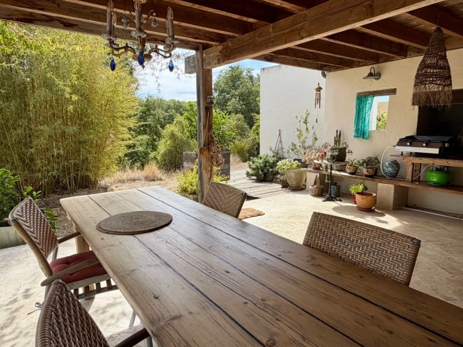 Photos 20 - Prestige - Propriété avec 2 gîtes, une chambre d'hôtes et 2 piscines - 2,2 hectares - VIC FEZENSAC (32)