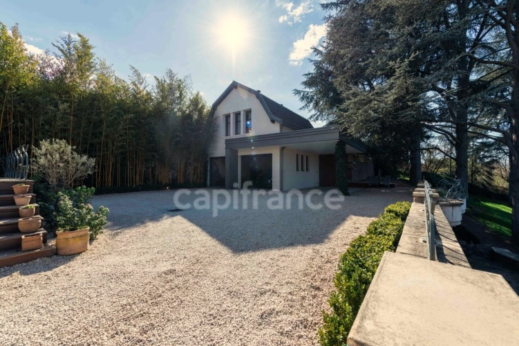 Photos 9 - Rurale - Une propriété de caractère, discrète et élégante, où le charme de la Belle Époque rencontre le confort d’une rénovation récente