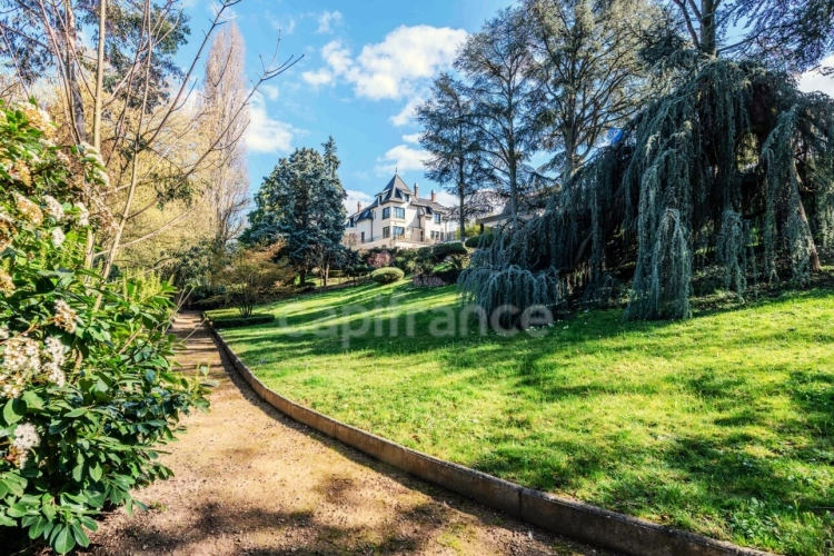 Photos 11 - Rurale - Une propriété de caractère, discrète et élégante, où le charme de la Belle Époque rencontre le confort d’une rénovation récente