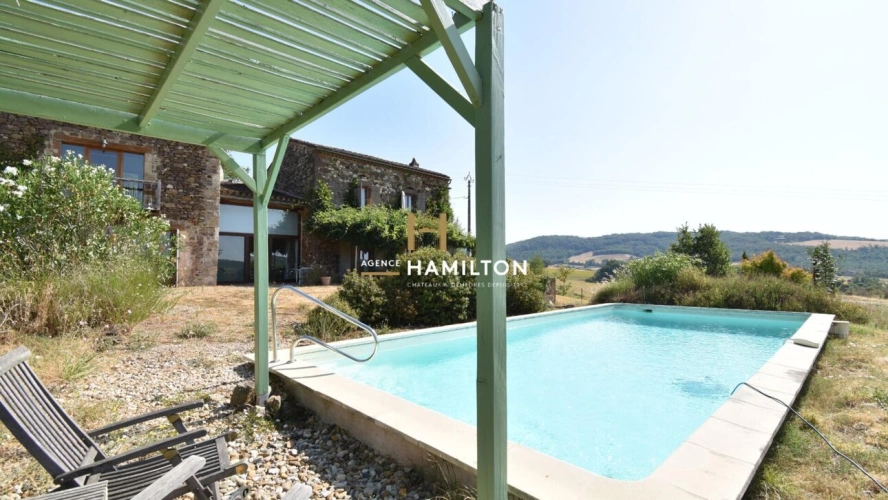 Photos 16 - Rurale - FERMETTE MODERNISÉE AVEC PISCINE ET VUE DÉGAGÉE