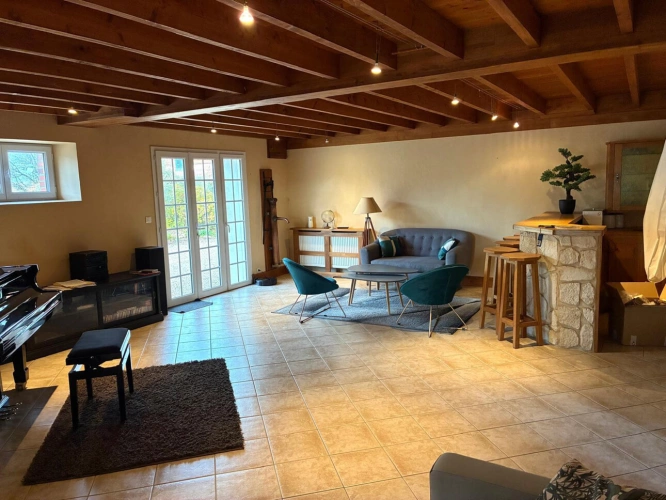Photos 17 - Rurale - LE THOULT TROSNAY (51) à vendre superbe corps de ferme restauré sur un terrain clos de plus de 8600 m2 avec étang