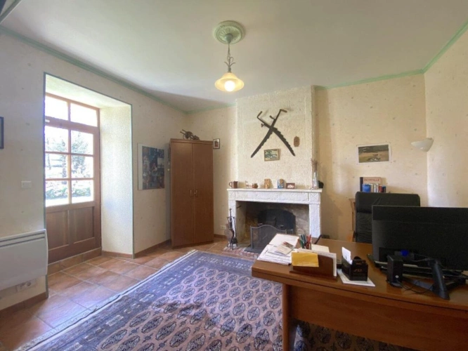 Photos 4 - Rurale - MAISON DE CARACTERE avec beaucoup de DEPENDANCES