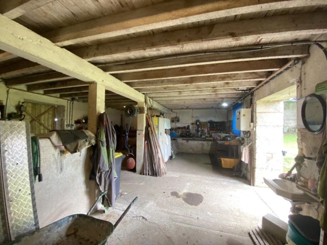 Photos 16 - Rurale - MAISON DE CARACTERE avec beaucoup de DEPENDANCES