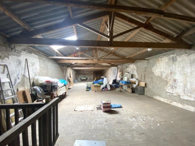 Photos 17 - Rurale - MAISON DE CARACTERE avec beaucoup de DEPENDANCES