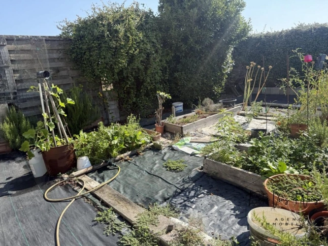 Photos 22 - Rural - Authentique maison avec piscine et dépendances sur plus de 6 60