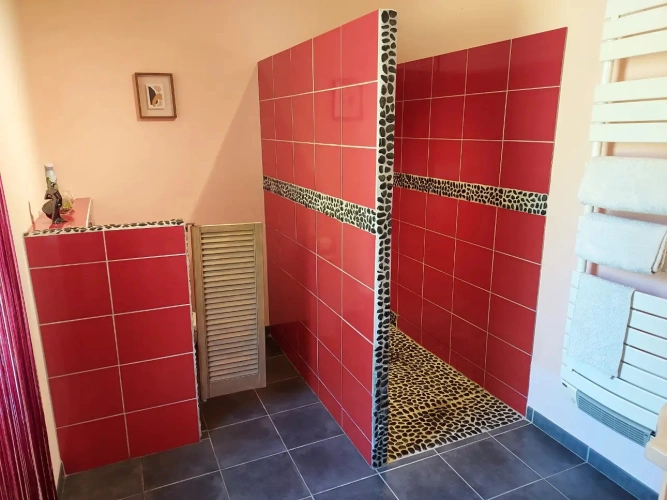 Photos 14 - Touristique - Magnifique maison de maître en pierre rénovée avec 3 chambres d’hôtes, 2 gîtes  et une piscine sur un parc paysager