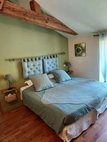 Photos 16 - Touristique - Magnifique maison de maître en pierre rénovée avec 3 chambres d’hôtes, 2 gîtes  et une piscine sur un parc paysager