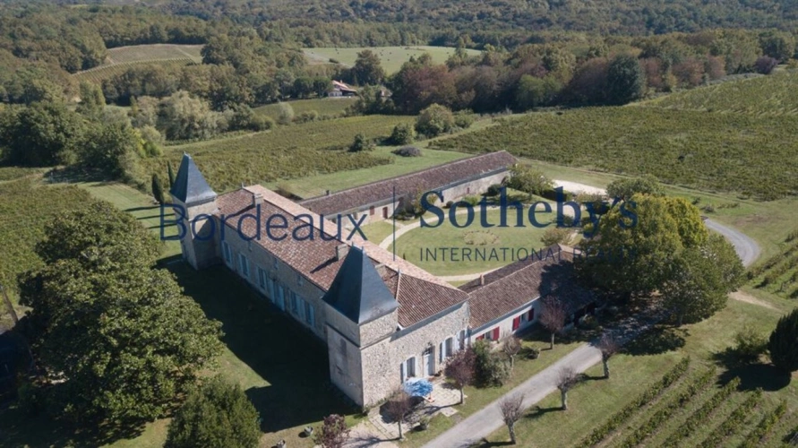 Photos 9 - Prestige - BORDEAUX 25KM – SUPERBE PROPRIÉTÉ DE CAMPAGNE – 10 HA – NOMBREUSES DÉPENDANCES