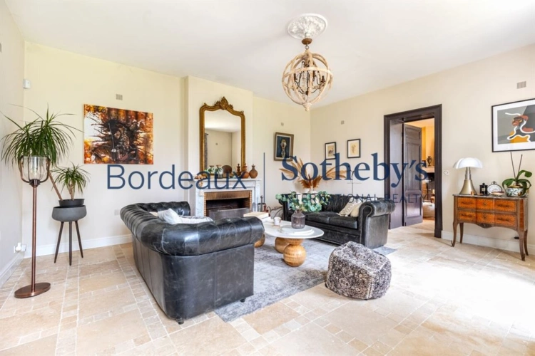 Photos 7 - Prestige - BORDEAUX 20MN - SOMPTUEUSE PROPRIÉTÉ XIX° - 3,6 HA – PISCINE – DÉPENDANCES