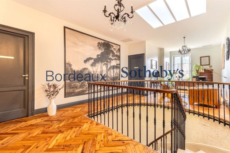 Photos 12 - Prestige - BORDEAUX 20MN - SOMPTUEUSE PROPRIÉTÉ XIX° - 3,6 HA – PISCINE – DÉPENDANCES