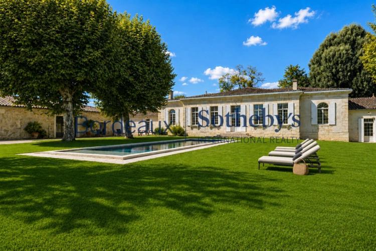 Photos 1 - Prestige - BORDEAUX 30MN BORDEAUX - SOMPTUEUSE PROPRIÉTÉ XVIII° - 4,5 HA - PISCINE -  DÉPENDANCES