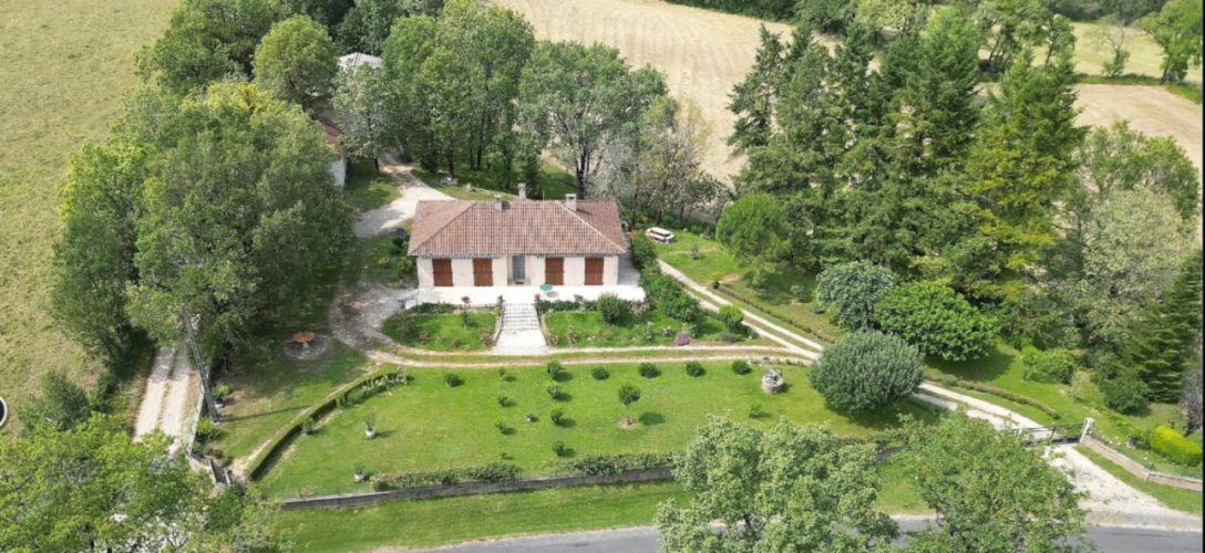 Photos 2 - Équestre - maison avec granges et  24 hectares dans le Lot