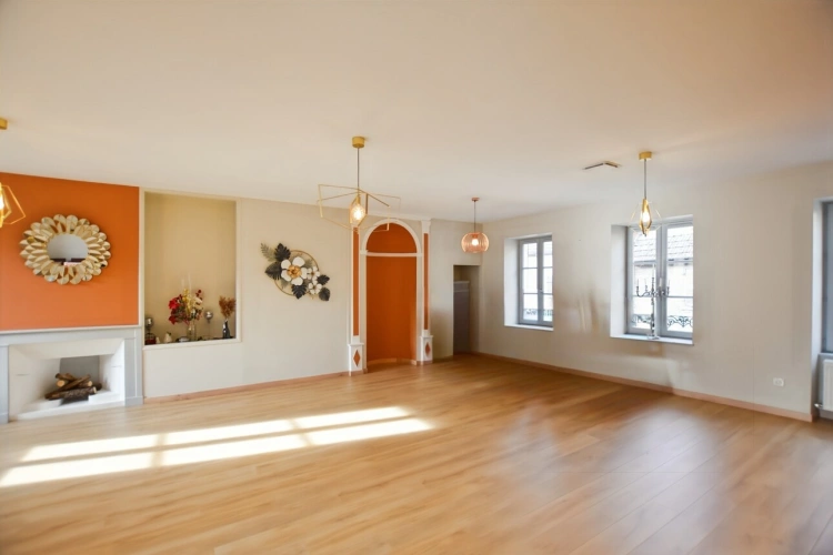 Photos 3 - Prestige - Propriété rénovée de 324 m2 avec terrain à COUCHES (71)