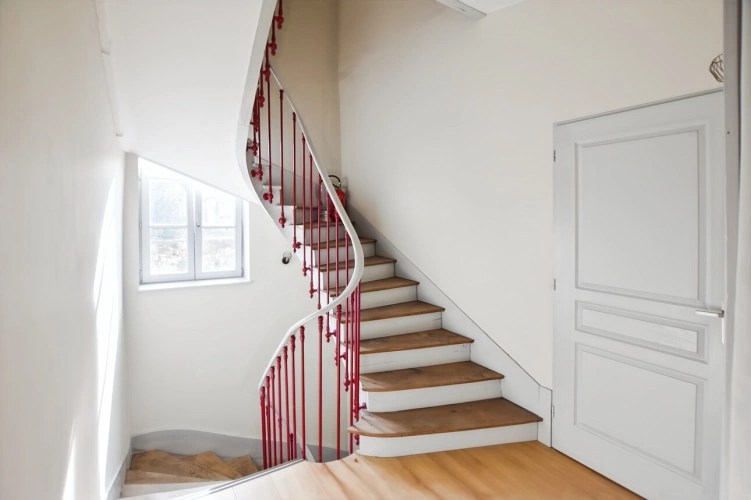 Photos 10 - Prestige - Propriété rénovée de 324 m2 avec terrain à COUCHES (71)