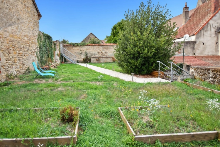 Photos 11 - Prestige - Propriété rénovée de 324 m2 avec terrain à COUCHES (71)