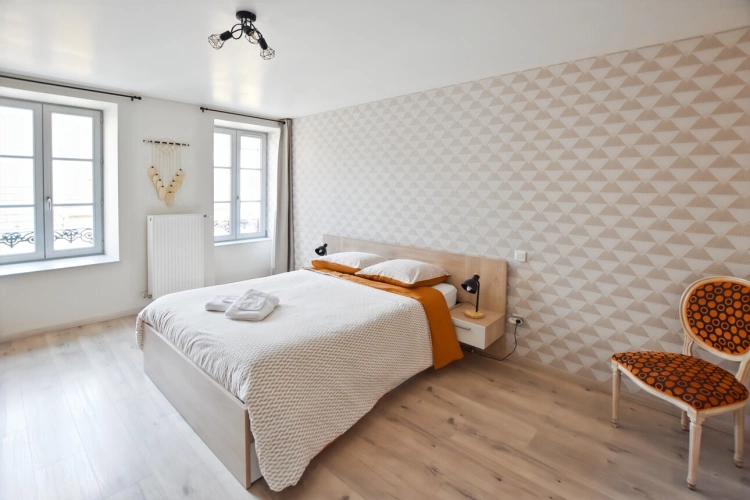 Photos 13 - Prestige - Propriété rénovée de 324 m2 avec terrain à COUCHES (71)