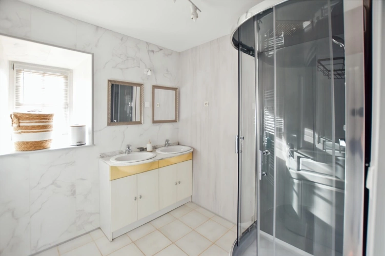 Photos 17 - Prestige - Propriété rénovée de 324 m2 avec terrain à COUCHES (71)