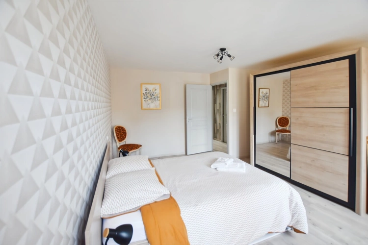 Photos 19 - Prestige - Propriété rénovée de 324 m2 avec terrain à COUCHES (71)