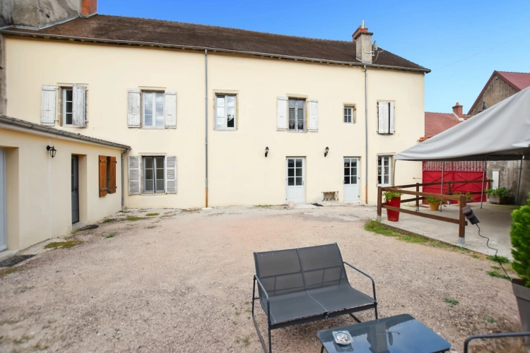 Photos 22 - Prestige - Propriété rénovée de 324 m2 avec terrain à COUCHES (71)