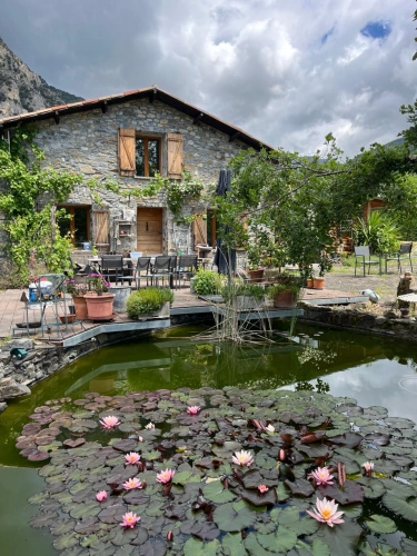 Photos 1 - Rurale - Exceptionnelle Propriété Hors Réseau dans l’Arrière-Pays de la Côte d’Azur