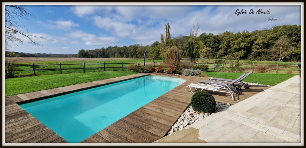 Photos 9 - Rurale - Propriete longère à vendre 313 m² 7 pièces SAINT CYR SUR MENTHON (01)Dépendances 550 m², piscine, 6,84 hectares