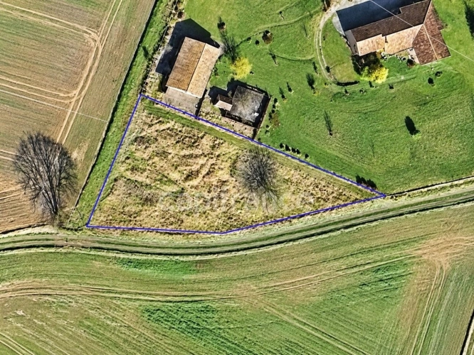 Photos 3 - Agricole - Terrain agricole de 1 720 m² - Cadre rural préservé - Vanzac (17)