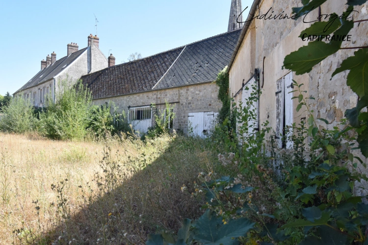 Photos 7 - Rurale - A vendre Corps de ferme à rénover entièrement proche BETZ(60)– Maison de maître de 450 m² -8 chambres -plusieurs bâtiments et terrain de 6 000 m² – Projet destiné à un professio