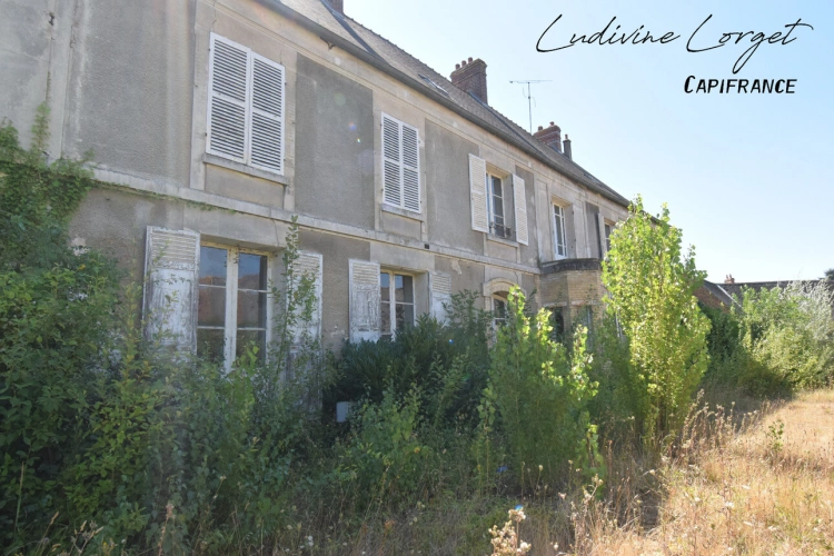 Photos 9 - Rurale - A vendre Corps de ferme à rénover entièrement proche BETZ(60)– Maison de maître de 450 m² -8 chambres -plusieurs bâtiments et terrain de 6 000 m² – Projet destiné à un professio