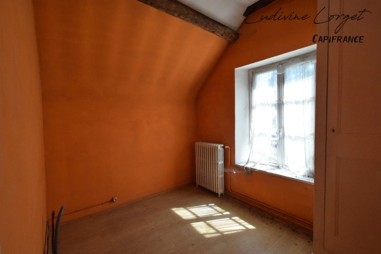 Photos 17 - Rurale - A vendre Corps de ferme à rénover entièrement proche BETZ(60)– Maison de maître de 450 m² -8 chambres -plusieurs bâtiments et terrain de 6 000 m² – Projet destiné à un professio