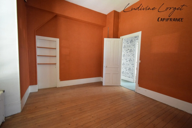 Photos 18 - Rurale - A vendre Corps de ferme à rénover entièrement proche BETZ(60)– Maison de maître de 450 m² -8 chambres -plusieurs bâtiments et terrain de 6 000 m² – Projet destiné à un professio