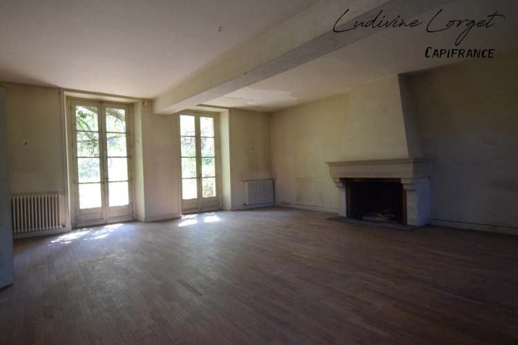 Photos 25 - Rurale - A vendre Corps de ferme à rénover entièrement proche BETZ(60)– Maison de maître de 450 m² -8 chambres -plusieurs bâtiments et terrain de 6 000 m² – Projet destiné à un professio