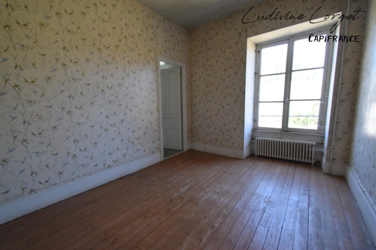 Photos 28 - Rurale - A vendre Corps de ferme à rénover entièrement proche BETZ(60)– Maison de maître de 450 m² -8 chambres -plusieurs bâtiments et terrain de 6 000 m² – Projet destiné à un professio
