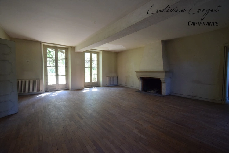 Photos 29 - Rurale - A vendre Corps de ferme à rénover entièrement proche BETZ(60)– Maison de maître de 450 m² -8 chambres -plusieurs bâtiments et terrain de 6 000 m² – Projet destiné à un professio