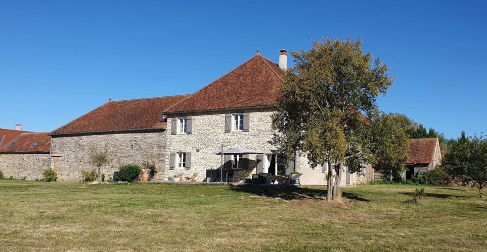 Photos 3 - Équestre - Propriete à vendre 11 pièces VIC DE CHASSENAY (21)