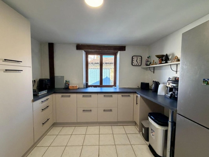 Photos 6 - Prestige - Charmante maison de caractère rénovée avec  4 chambres, grange et jardin arboré