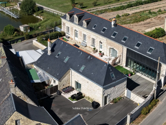 Photos 1 - Prestige - Propriete à vendre de 20 pièces à Saint-Nicolas-de-Bourgueil - ensemble de 457m² - Piscine interieure- vie de plain-pied