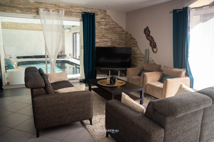 Photos 4 - Prestige - Propriete à vendre de 20 pièces à Saint-Nicolas-de-Bourgueil - ensemble de 457m² - Piscine interieure- vie de plain-pied