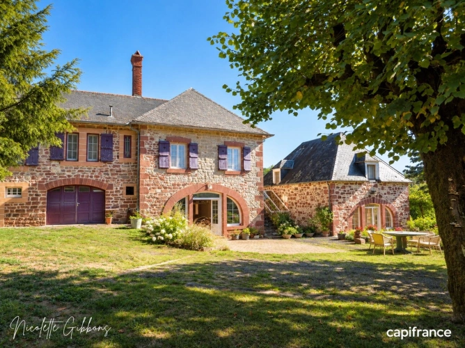 Photos 4 - Prestige - EXCLUSIVITÉ – BELLE DEMEURE DE CARACTÈRE AVEC GRAND PARC ET PISCINE AU CŒUR DE MEYSSAC