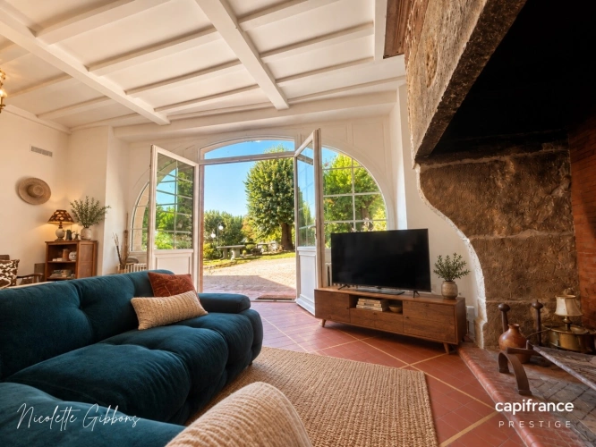 Photos 8 - Prestige - EXCLUSIVITÉ – BELLE DEMEURE DE CARACTÈRE AVEC GRAND PARC ET PISCINE AU CŒUR DE MEYSSAC