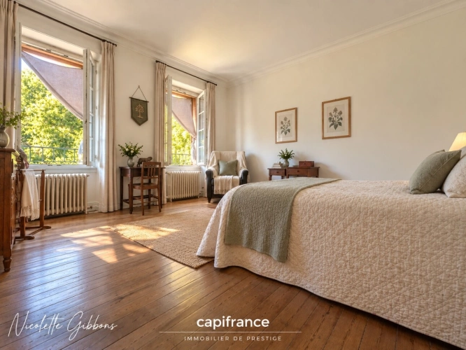Photos 19 - Prestige - EXCLUSIVITÉ – BELLE DEMEURE DE CARACTÈRE AVEC GRAND PARC ET PISCINE AU CŒUR DE MEYSSAC