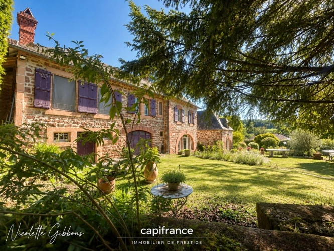 Photos 30 - Prestige - EXCLUSIVITÉ – BELLE DEMEURE DE CARACTÈRE AVEC GRAND PARC ET PISCINE AU CŒUR DE MEYSSAC