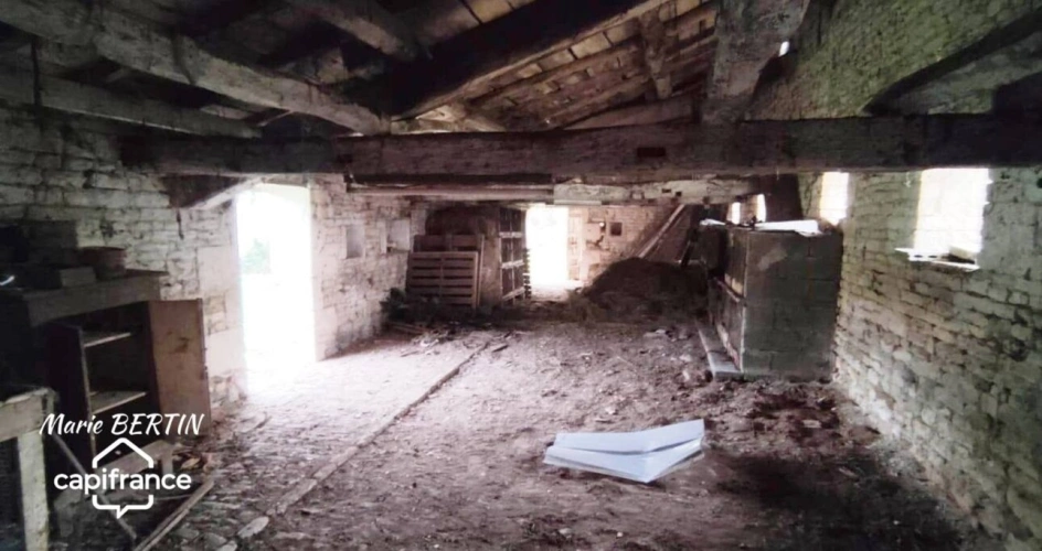 Photos 4 - Rurale - Grange à vendre 1 pièces SECONDIGNE SUR BELLE (79)