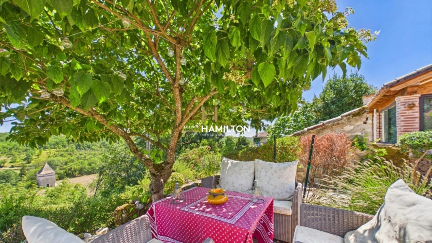 Photos 11 - Touristique - LONGÈRE AVEC PIGEONNIER/GÎTE, PISCINE ET VUE DOMINANTE