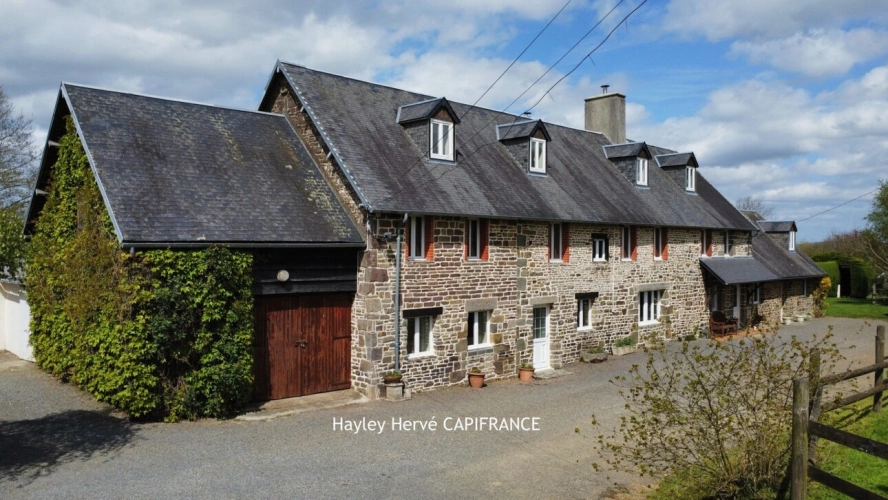 Photos 28 - Touristique - ENSEMBLE IMMOBILIER - ACTIVITE TOURISTIQUE- A VENDRE – MAISON + 3 GÎTES – PISCINES – 1 HA - VILLEDIEU-LES-POÊLES (MANCHE, NORMANDIE) (50)