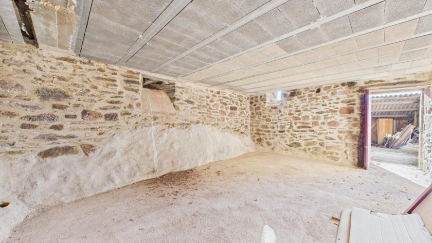 Photos 12 - Rurale - Ensemble en pierre du XIX? & son domaine de 3 700 m² (dont 2 700 m² Bio)  VILLECOMTAL